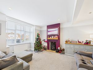 Lounge- click for photo gallery